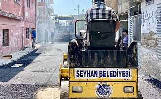 Seyhan’da asfalt atağı sürüyor