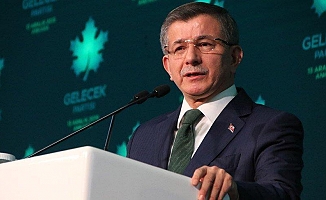 Ahmet Davutoğlu’ndan iktidara sert çıkış:  Anadolu’yu ayağa kaldırırım