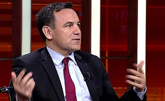 Sözcü yazarı Deniz Zeyrek: Diyanet İşleri Başkanlığı koltuğunda oturan şahıs cumhuriyetten hazzetmiyor