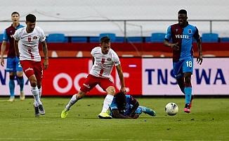 Trabzonspor Liderlik Yarışında Ağır Yara Aldı!