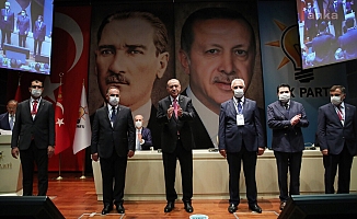 2'si HDP'den, Toplam 8 Belediye Başkanı AKP'ye Katıldı