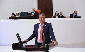 CHP'li Barut: "Basın kartları 2 yıldır neden verilmiyor?"