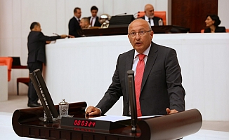CHP'li Çakırözer'den AB'ye çağrı: ''Yaptırımlar Türkiye'yi AB'den uzaklaştırır''