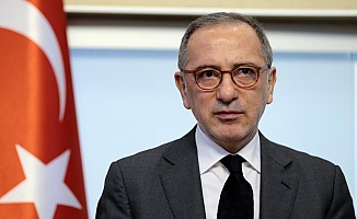 Fatih Altaylı'dan Sağlık Bakanı Koca'ya çağrı: Sağlık çalışanlarına kollarını açması, üzerine düşeni yapması lazım!