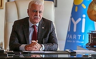 Hedef tahtasındaki TTB için İYİ Partili Koray Aydın: O insanların ellerinden öpüyoruz