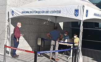 Ankara Büyükşehir Belediyesi filyasyon ekibinde yer alan taksici esnafına destek ödemelerine başladı