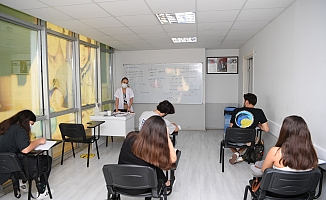 Konyaaltı Etüt Merkezi’nde eğitimler başladı