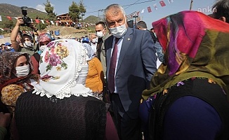 Zeydan Karalar: 2021'de İhtiyaç Sahiplerine Halk Kart Dağıtılacak