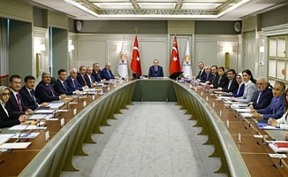 AKP MYK Toplanıyor, Toplantı Sonrası Kabine Değişebilir