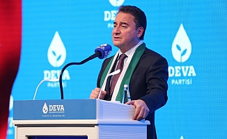 Babacan: "Hazineyi boşalttıkları için, aşı konusunda geç kalındı"