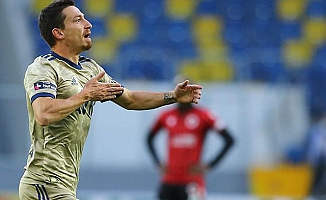 Fenerbahçe deplasmanda farklı kazandı