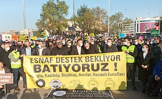 Kadıköy'de esnaf eylemi:  Binlerce esnaf aileleriyle birlikte açlığa mahkum edildi, destek istiyoruz
