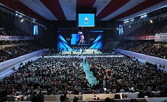 Erdoğan yeniden AKP Genel Başkanı seçilirken, parti üst yönetiminde dikkat çeken değişim yaşandı