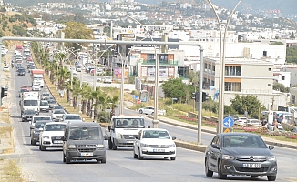 Bodrum 17 günlük kapanma göçüne teslim oldu: Nüfusu 500 bine çıkan ilçedeki hastanelerde yatak sayısı 300