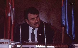 Eski Başbakan Yıldırım Akbulut yaşamını yitirdi