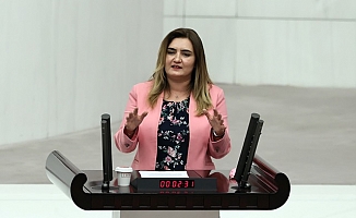 “İntihar eden esnafın aileleri, evine ekmek götüremeyen müzisyenler, işsiz gençler kusura bakıyor"