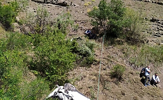 Giresun’da araç uçuruma yuvarlandı: 2 ölü