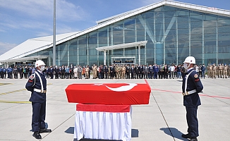 Şehit Astsubay'ın Cenazesi Memleketi İzmir'e Gönderildi