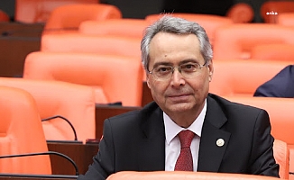 CHP'li Zeybek: AKP’li Turizm Bakanı bir gün olsun turizm emekçisinin hakkını savunsun