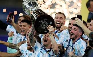 Copa America şampiyonu Arjantin oldu; Messi ilk kupasını kazandı