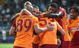 Galatasaray ikinci yarıda turladı