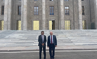 CHP'li Çakırözer SMA ilacı üreticisi firma ile görüştü: "Sağlık Bakanlığı ile ilacın üreticisi bir an önce anlaşmalı"