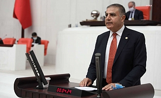 Meclis'te Hatay tepkisi: “Hatay'ı yirmi yıldır görmezden gelen iktidar bu kadim şehre yol da yapmadı"