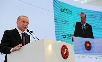 Erdoğan: Her türlü sapkınlığı, ahlaksızlığı sanat adı altında normalleştirme gayesi taşıyan bu sinsi saldırıya karşı kendi imkanlarımızı devreye almalıyız
