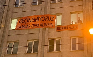 'Geçinemiyoruz' pankartına 18 bin lira para cezası kesildi
