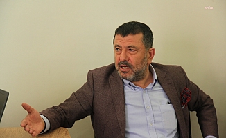 Veli Ağbaba: "Hekimler de alın terinin hakkını alamıyor"