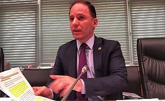 Deniz Yavuzyılmaz: "Ziraat Bankası'ndan Demirören Holding’e oluşturulan 950 milyon dolarlık kredi hacminde kamu yararı mı var?"