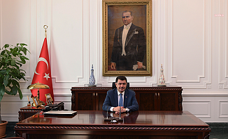 Ankara Valisi Şahin: “Fırtına nedeniyle Yenimahalle ilçemizde bir inşaatta kolon devrilmesi neticesinde bir vatandaşımız hayatını kaybetti"