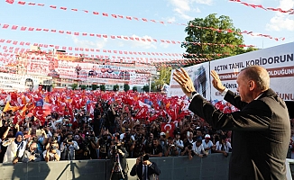 Erdoğan: Sandıktan çıkamayacaklarına anlayanlar, umutlarını raf ömrünü tamamlamış bayat senaryolara bağlamış durumdalar