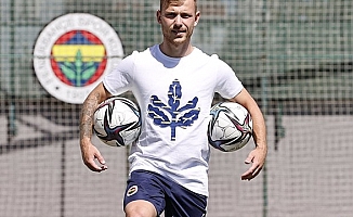 Fenerbahçe’de bir ayrılık daha