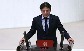 Yunus Emre: "Hükümet Bulgaristan sınır kapısında günlerdir bekletilen vatandaşlarımızın feryadını duymalı, derhal çözüm bulmalıdır"