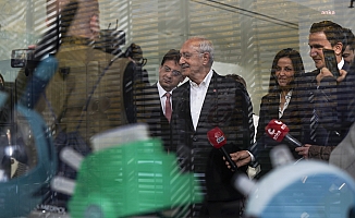 Kılıçdaroğlu: Ülkemizi bu çukurdan çıkartacak kendi bilim insanlarımızla büyük koalisyonumuzu gençlere göstermek istedim