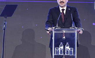 SPK Başkanı Gönül: Şirket sahiplerinin hisselerin fiyatlarıyla ilgili konuşmasına sıcak bakmıyoruz