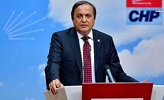 Seyit Torun'dan, “İmamoğlu hakkında yeni dava” açıklaması: “Müflis iktidar eski defterleri karıştırıyor. Uyduruk davalar, soruşturmalar yetmedi şimdi yıllar öncesine gidip suç uydurmaya çalışıyorlar”