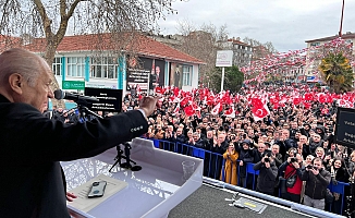 Bahçeli: MHP'nin milletvekili sayısıyla oy oranını en çoklaştırmak, yıllardır layık olduğumuz hakkımızı milli iradenin onayıyla almak kaçınılmaz bir diğer hedefimizdir