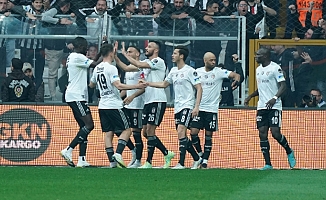 Beşiktaş derbide Galatasaray’ı devirdi
