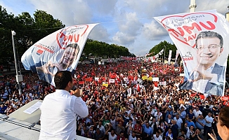 İmamoğlu: "Bazen hakarete uğruyor, bazen birilerinin güdümünde taşlanıyoruz. Ama biz milletimizin kalbinden sevgi eksilmesin diyoruz"