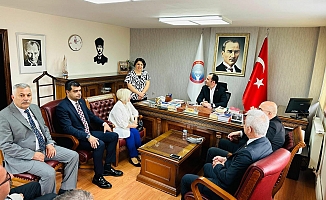 Deniz Demir: “Göreve yeni başlayan bir öğretmen 11 bin 500 lira maaş alıyor. Yani yoksulluk sınırı öğretmen maaşının 3,5 katı, bu büyük bir utançtır"