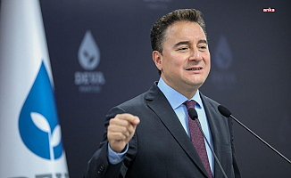 Babacan: "YKS sonuçları açıklanan genç arkadaşlarıma başarılı bir tercih dönemi geçirmelerini diliyorum"