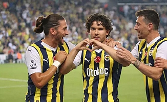 Fenerbahçe Zimbru’yu farklı yenerek tur kapısını araladı