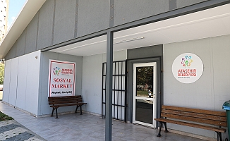 ATAŞEHİR’DE SOSYAL MARKETLER’DE İYİLİK PAYLAŞTIKÇA ÇOĞALIYOR