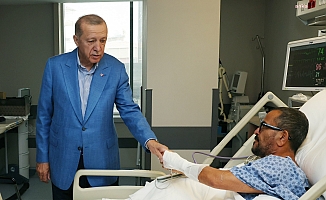 Cumhurbaşkanı Erdoğan, Ali Sabancı’yı hastanede ziyaret etti
