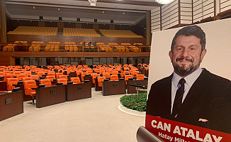 AYM: Yeniden yargılamanın başlaması, infazın durması, tahliyenin sağlanması zorunludur"