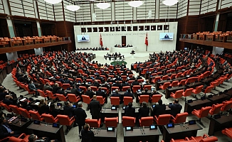Irak ve Suriye tezkeresi Meclis'ten geçti