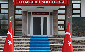 Tunceli Valiliği: "Tüm eylem ve etkinliklerin 24 Ekim 2023 günü saat 23.59’a kadar beş gün süreyle mülki idare amirin iznine bağlanması kararı alınmıştır"
