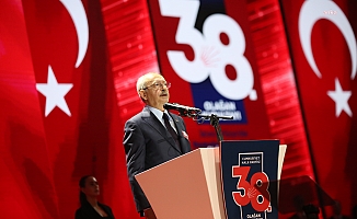 Kılıçdaroğlu: "Dünyada 100 yaşını dolduran ender partilerdeniz"